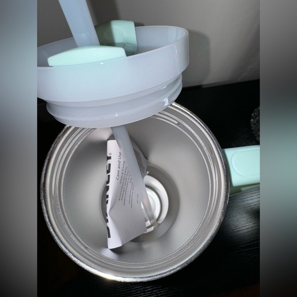 *SOLD* Stanley The Clean Slate Warm Serene Brushstrokes 40 oz Quencher Tumbler - Picture 12 of 12